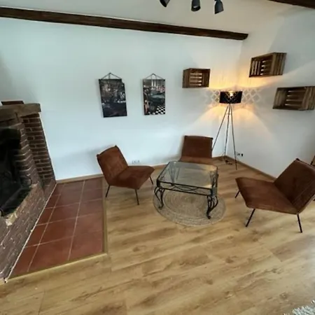 Stilvolle Familienwohnung In Woernsmuehl *