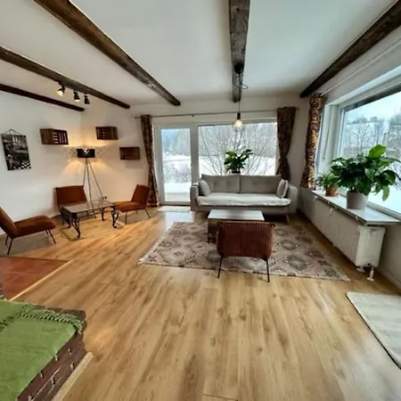 Stilvolle Familienwohnung In Woernsmuehl